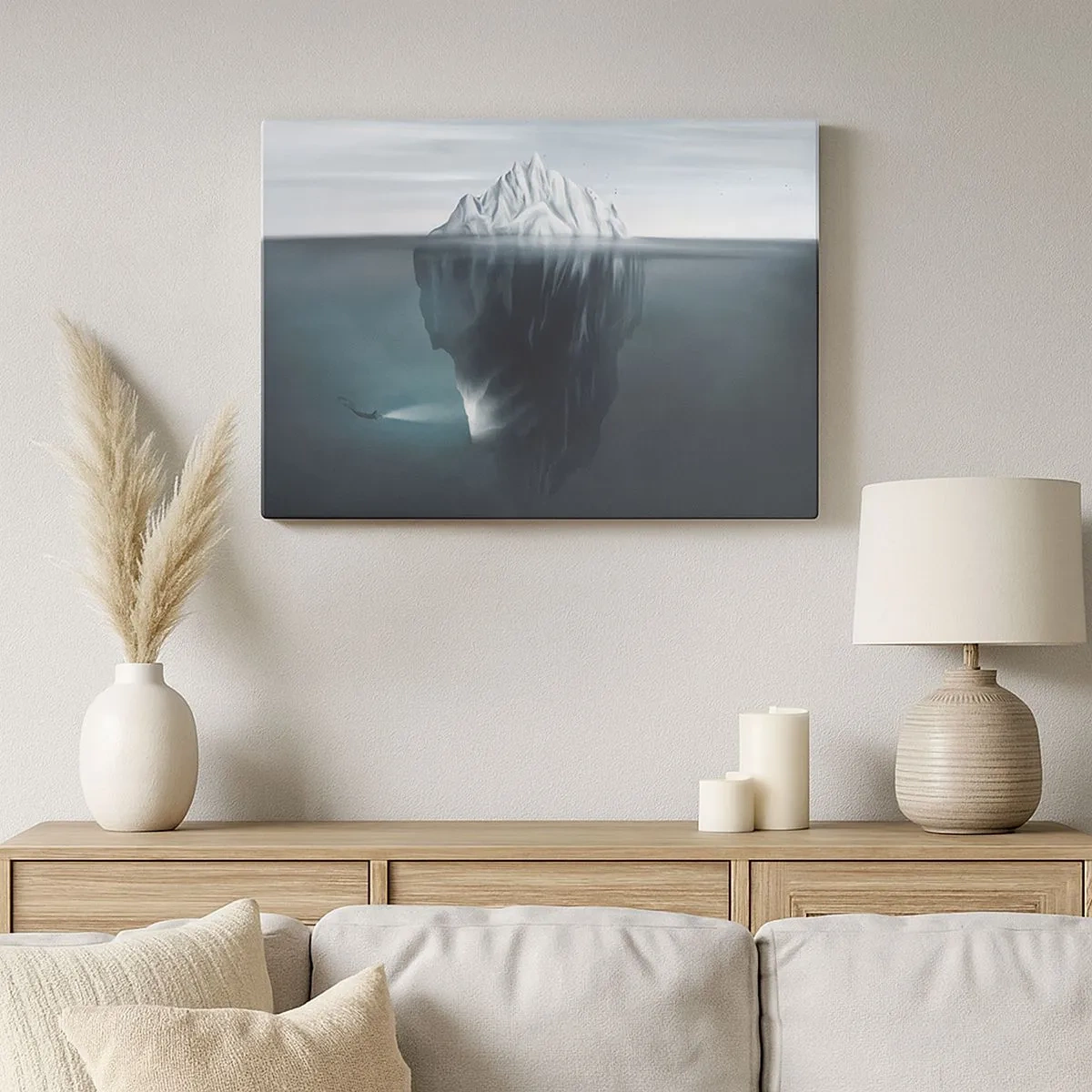 Impression sur toile - Image sur toile - Un iceberg dans l'eau avec un plongeur et un projecteur sous la surface. - 70x50cm - Mystère sous-marin - Décoration murale moderne pour le salon et la chambre ARTTOR