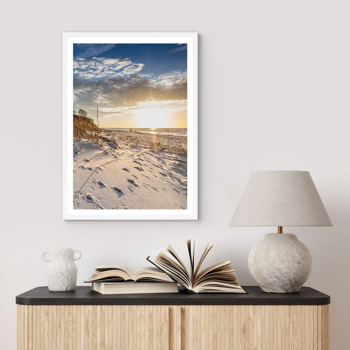 Affiche dans un cadre blanc - Poster - Invitation à la ballade - 70x100 cm