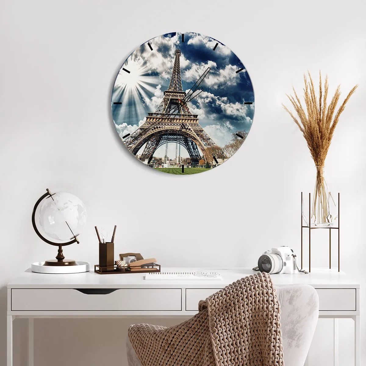 Horloge murale - Pendule murale - La seule et unique sous le soleil - 40x40 cm