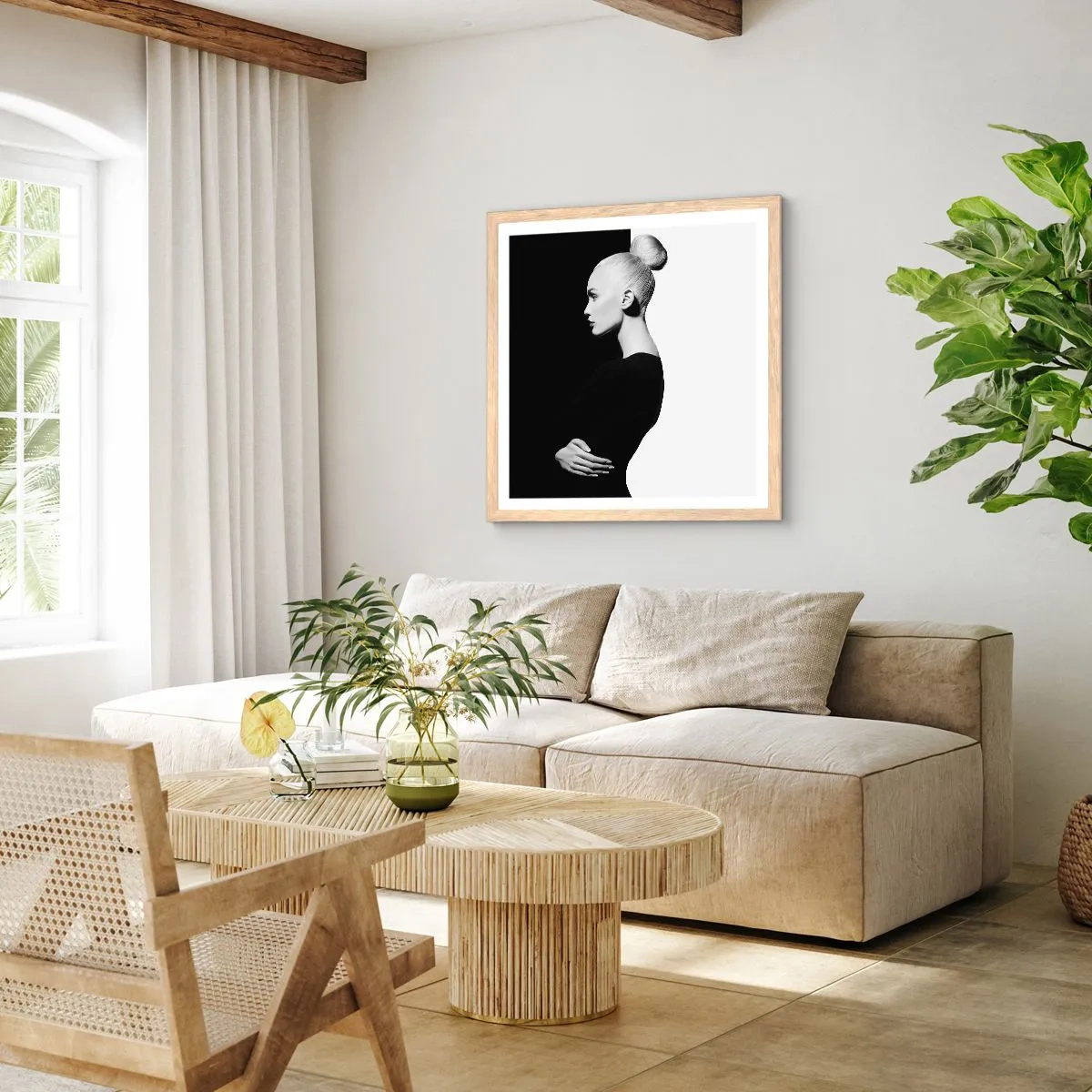 Affiche dans un chêne clair - Poster - Tout simplement une femme - 60x60 cm