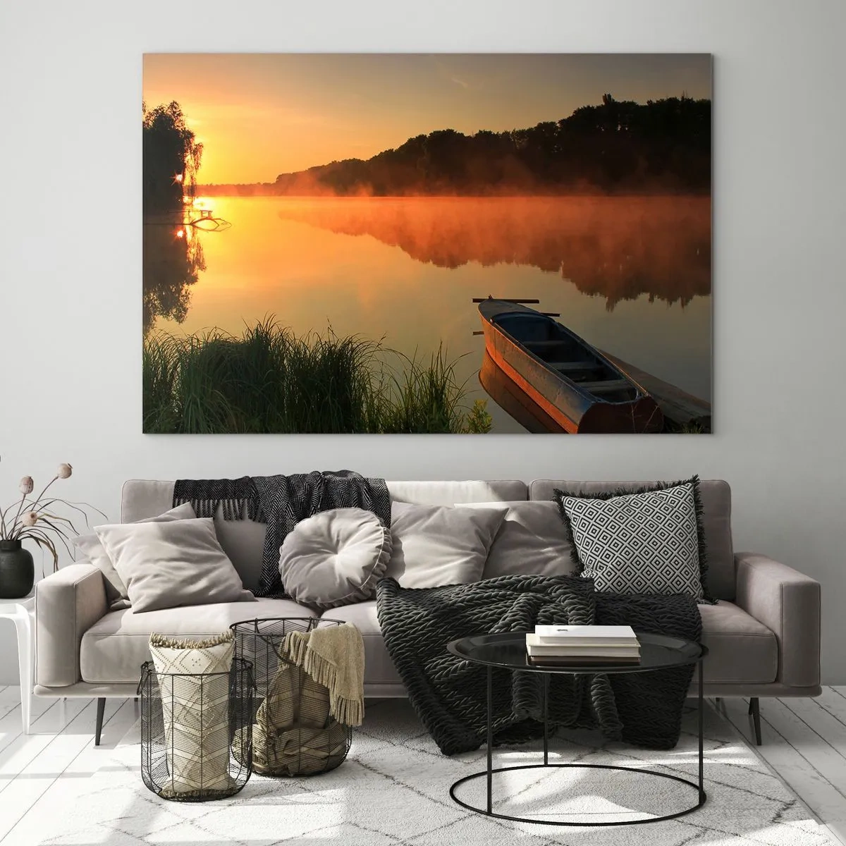 Impression sur verre - Image sur verre - Lever de soleil sur un lac calme avec un bateau sur le rivage - 100x70cm - Lever du soleil sur l'eau comme un miroir - Décoration murale moderne pour le salon et la chambre ARTTOR