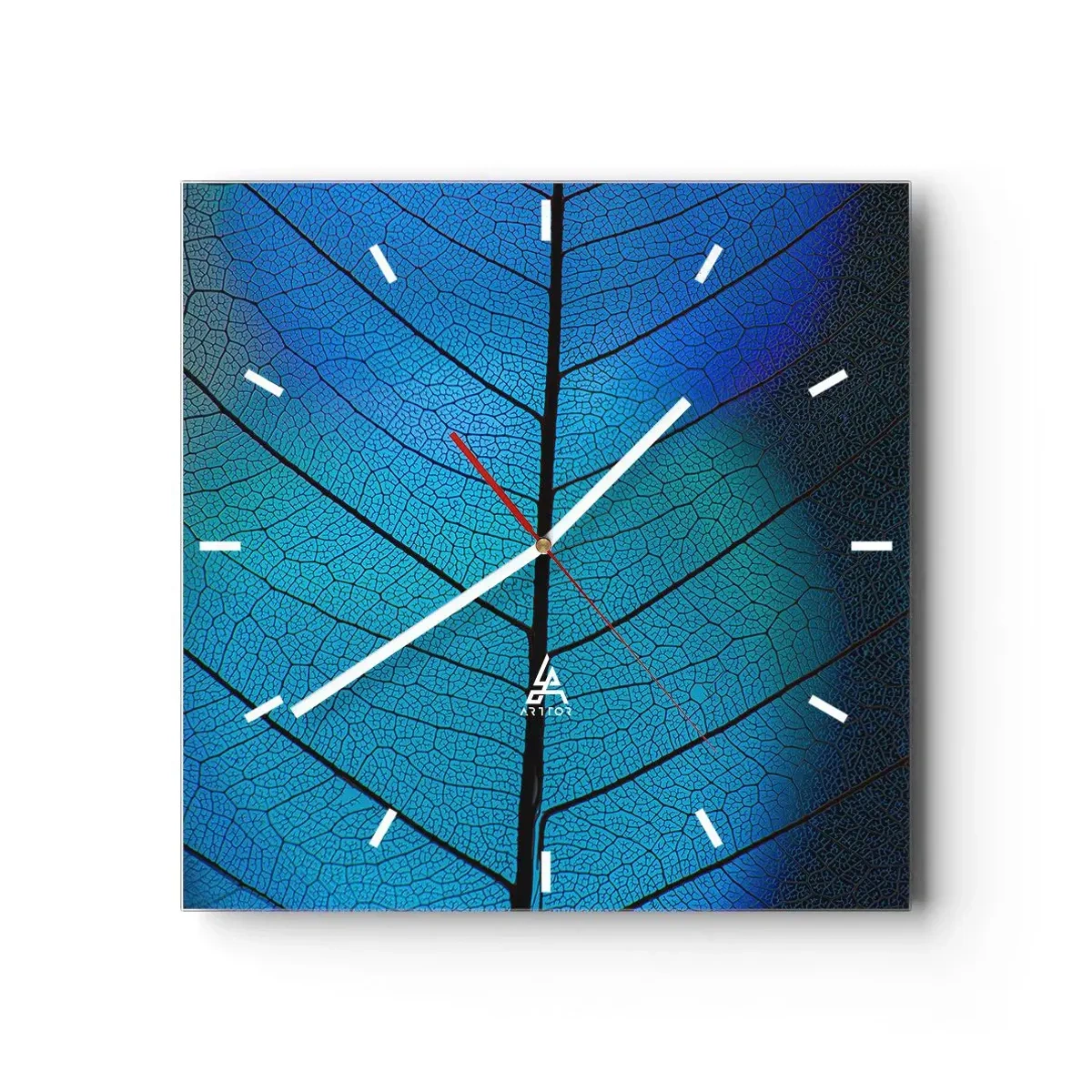 Horloge murale - Pendule murale - Gros plan d'une feuille bleue avec des détails de veines visibles - 30x30cm - Construction complexe - Décoration murale moderne pour le salon et la chambre ARTTOR
