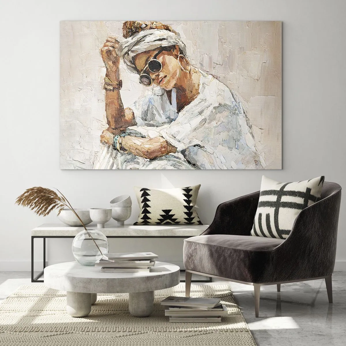 Impression sur verre - Image sur verre - Portrait d'une femme portant des lunettes et un turban peint au couteau à palette - 100x70cm - Portrait en plein soleil - Décoration murale moderne pour le salon et la chambre ARTTOR