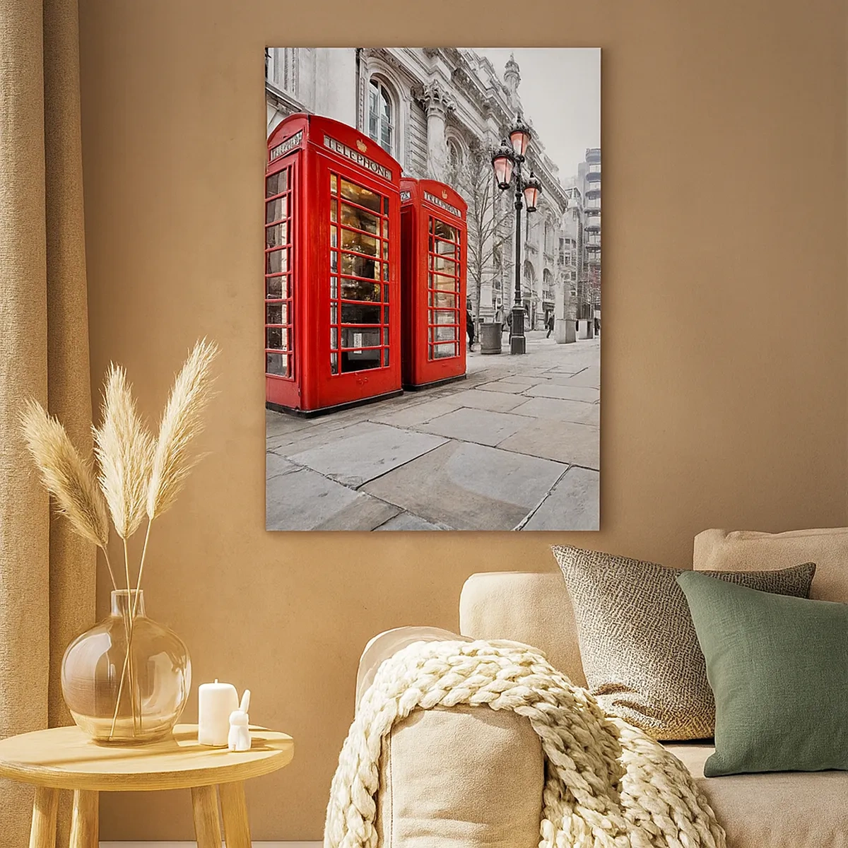 Impression sur toile - Image sur toile - Cabines téléphoniques rouges sur fond de paysage urbain - 50x70cm - Welcome to London - Décoration murale moderne pour le salon et la chambre ARTTOR