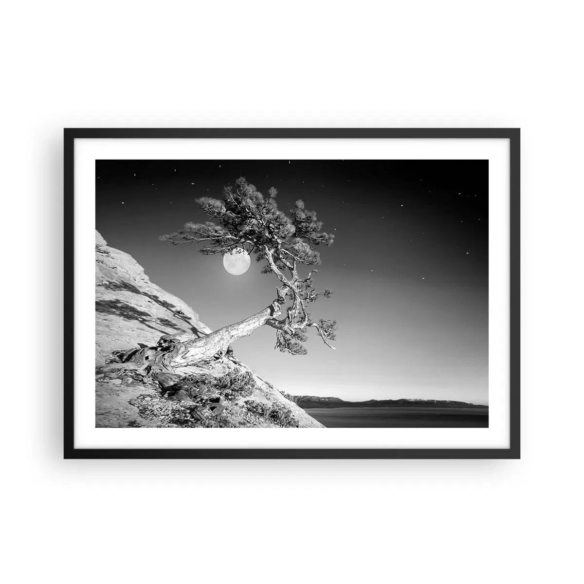 Affiche dans un cadre noir - Poster - Arbre noir et blanc sur une falaise avec la lune en arrière-plan - 70x50cm - Un combattant vainqueur - Décoration murale moderne pour le salon et la chambre ARTTOR