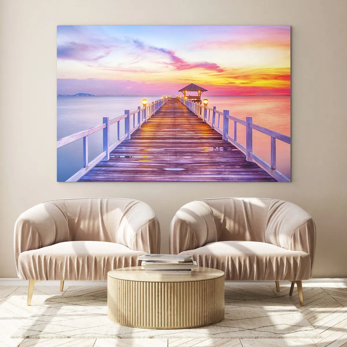 Impression sur verre - Image sur verre - Jetée en bois au coucher du soleil sur une mer calme - 120x80cm - Le silence lilas-doré du soir - Décoration murale moderne pour le salon et la chambre ARTTOR
