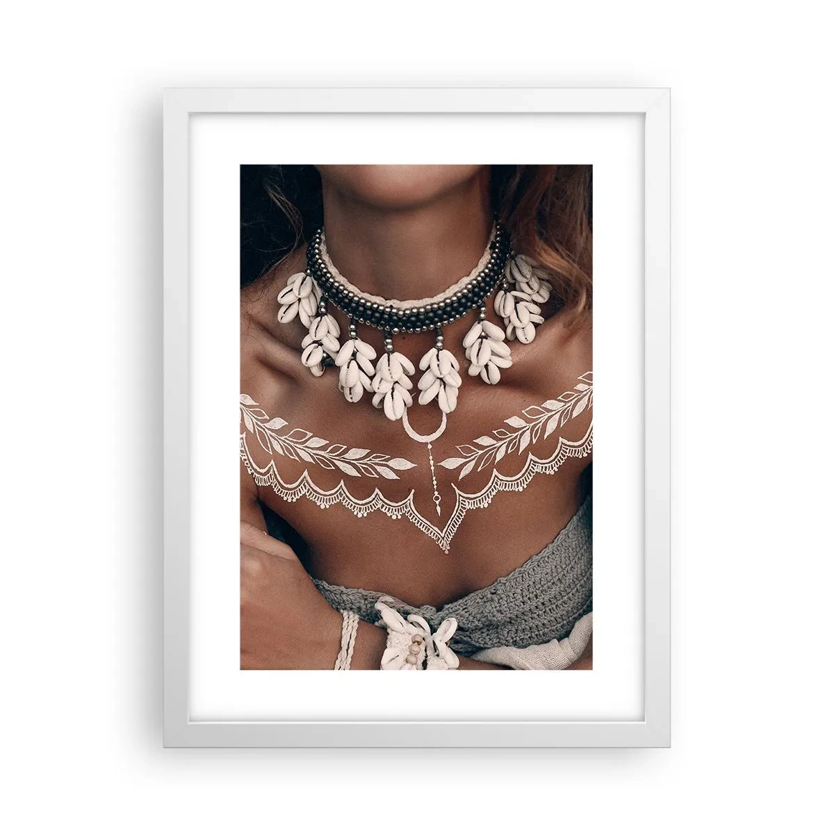 Affiche dans un cadre blanc - Poster - Talismans, rituels de la féminité - 30x40 cm