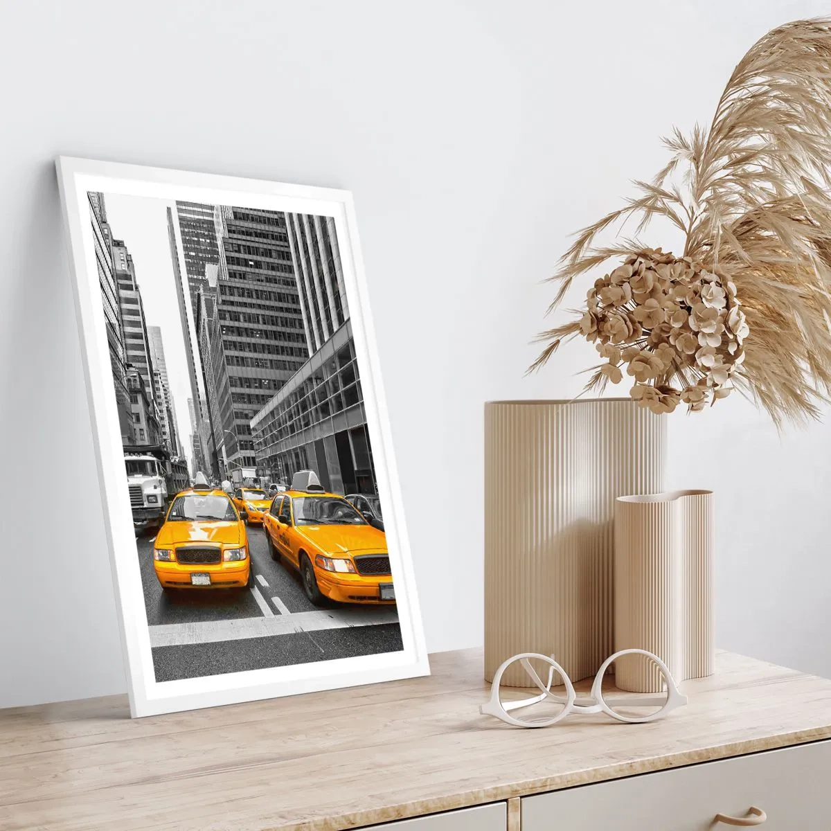 Affiche dans un cadre blanc - Poster - C'est nous qui colorons la ville - 30x40 cm