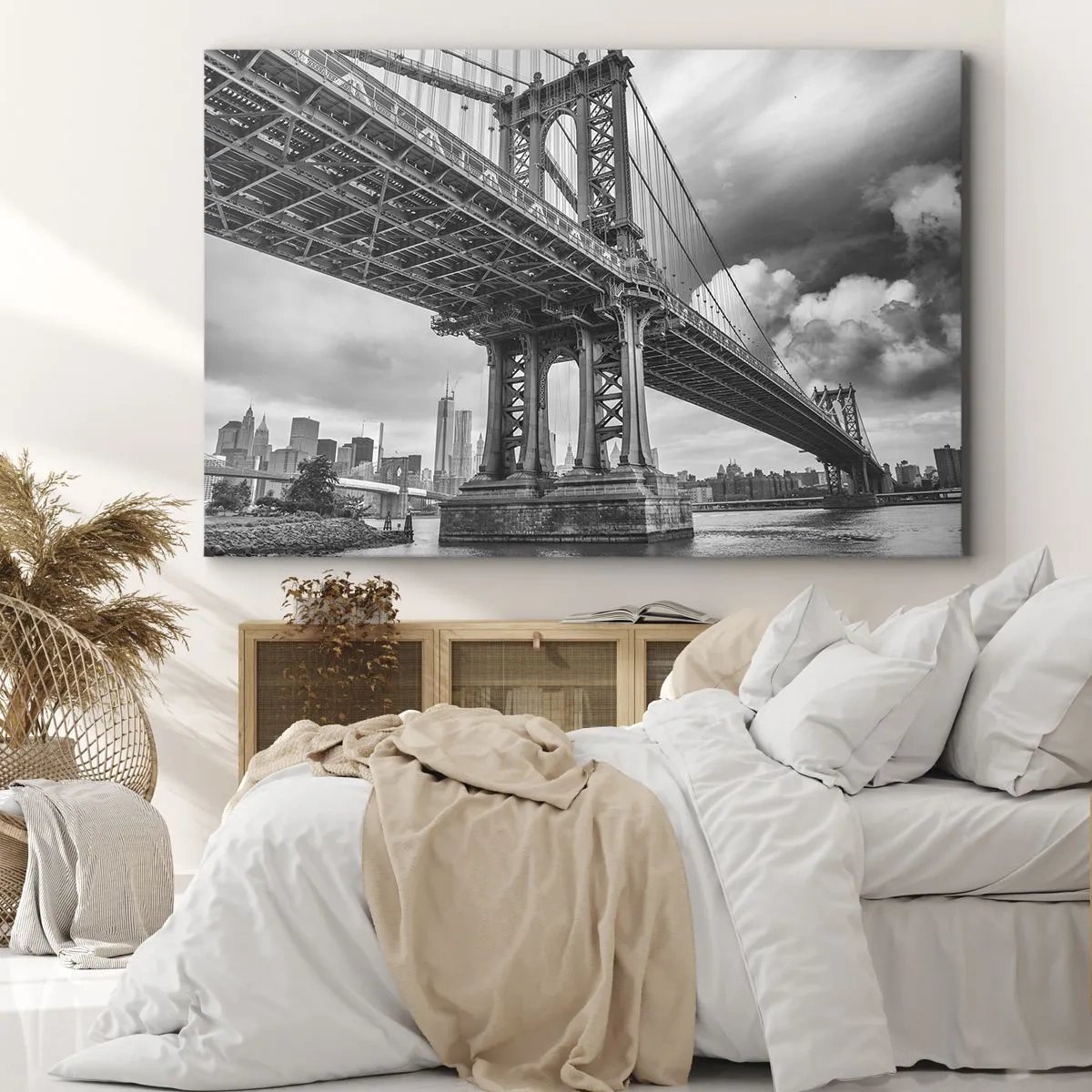 Impression sur toile - Image sur toile - Un pont en noir et blanc avec vue sur la ville - 120x80cm - Au coeur de la ville - Décoration murale moderne pour le salon et la chambre ARTTOR