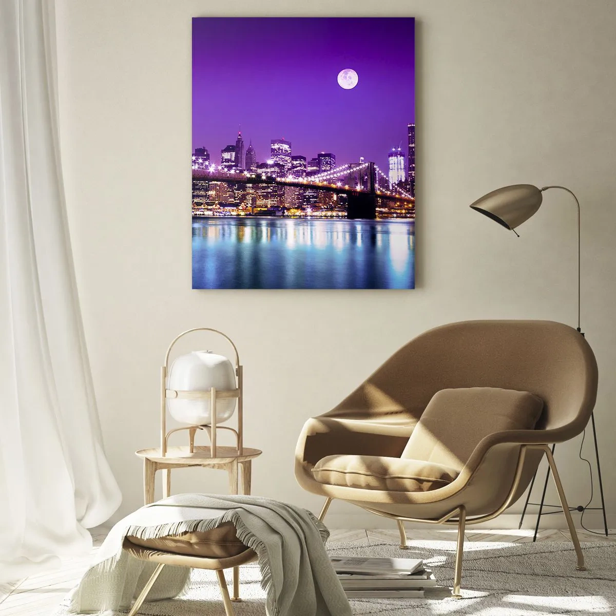 Impression sur verre - Image sur verre - Pont de Brooklyn la nuit avec la ville illuminée et la pleine lune - 80x120cm - Lumières de grande ville en violet - Décoration murale moderne pour le salon et la chambre ARTTOR