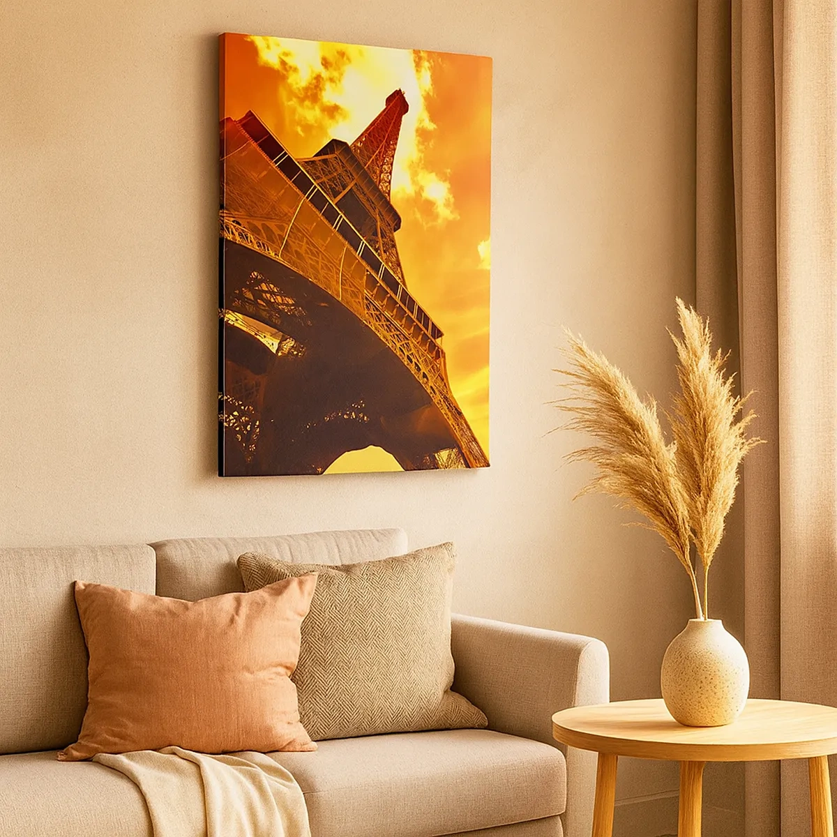 Impression sur toile - Image sur toile - La Tour Eiffel contre un ciel doré au coucher du soleil - 50x70cm - Monumental, car il est doré par le soleil - Décoration murale moderne pour le salon et la chambre ARTTOR