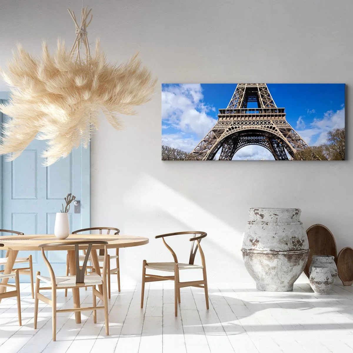 Impression sur toile - Image sur toile - La Tour Eiffel sur fond de ciel bleu et de parc verdoyant - 120x50cm - Tout Paris à ses pieds - Décoration murale moderne pour le salon et la chambre ARTTOR