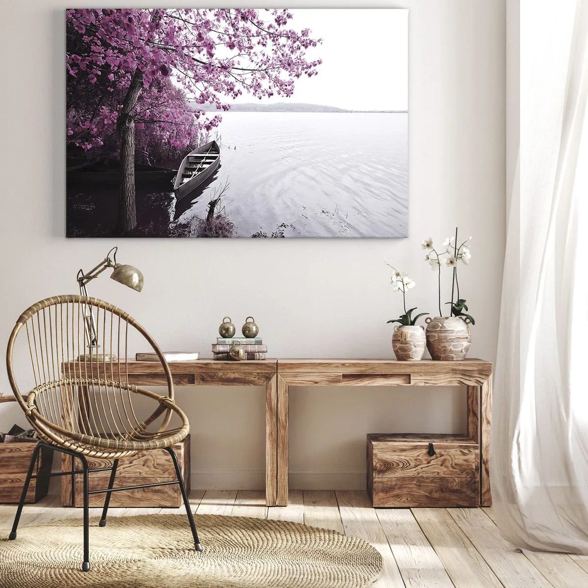 Impression sur toile - Image sur toile - Un bateau au bord d'un lac parmi des arbres roses - 120x80cm - Dans un silence rose - Décoration murale moderne pour le salon et la chambre ARTTOR