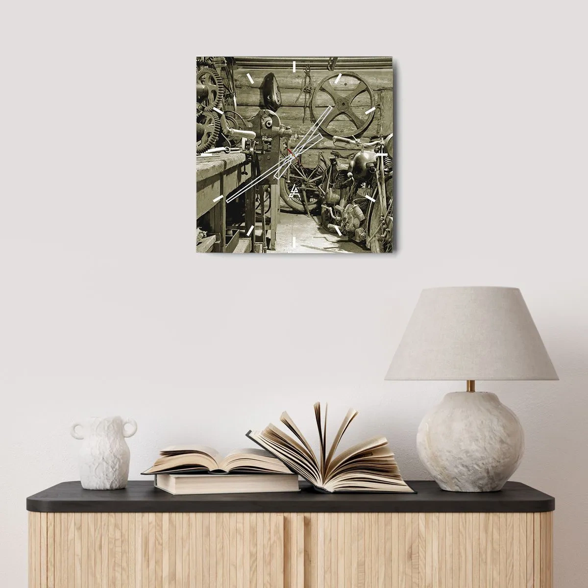 Horloge murale - Pendule murale - Dans le hangar de l'oncle Władek - 30x30 cm