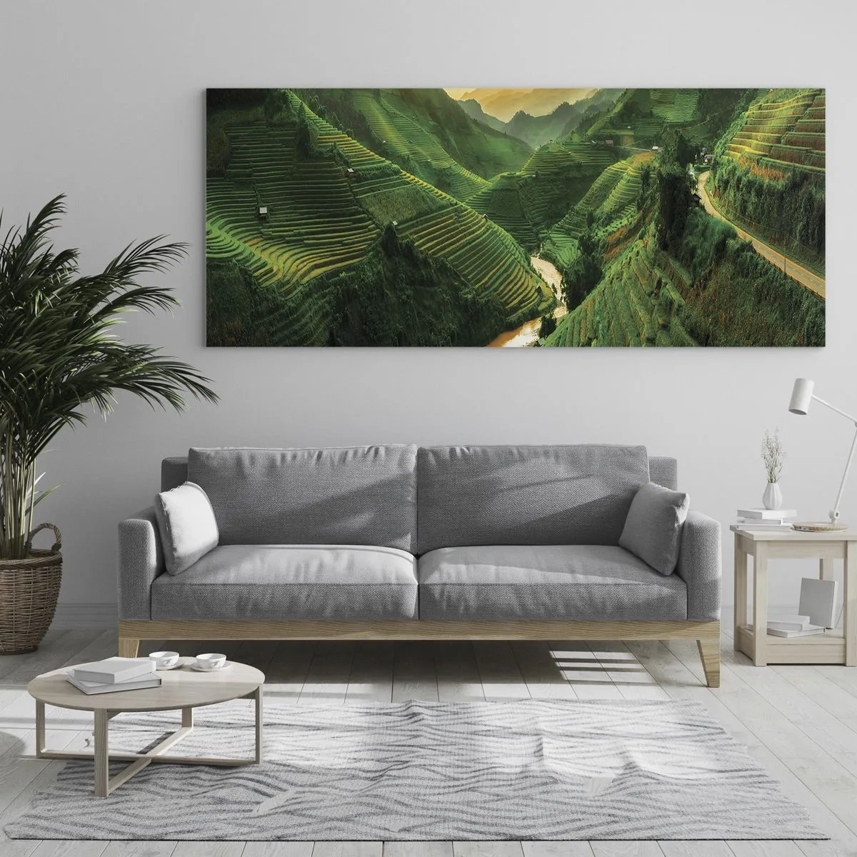 Impression sur verre - Image sur verre - Rizières en terrasses pittoresques dans une vallée verdoyante illuminée par le soleil couchant - 120x50cm - Vallée vietnamienne - Décoration murale moderne pour le salon et la chambre ARTTOR