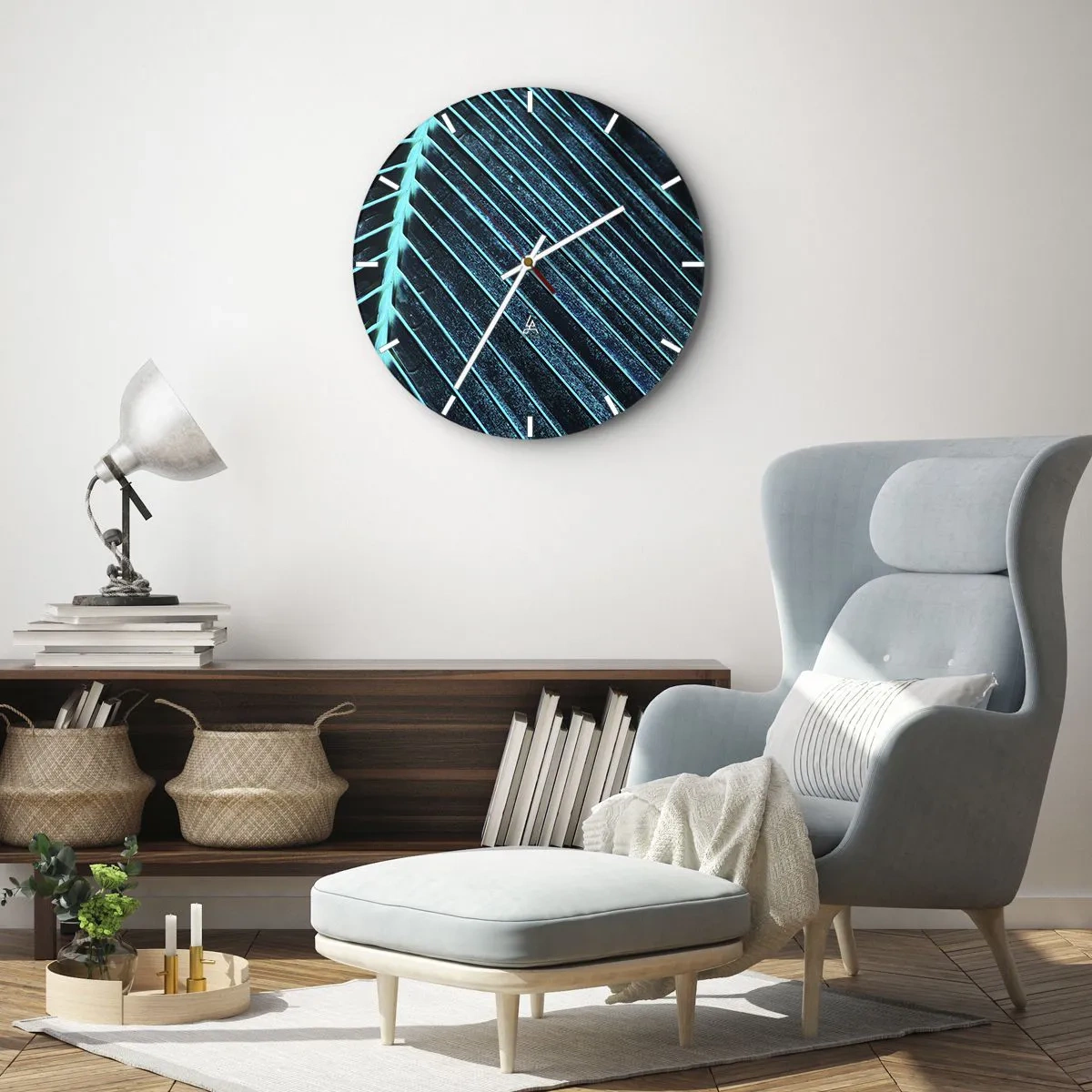 Horloge murale - Pendule murale - Gros plan d'une feuille de palmier dans des tons verts et turquoise. - 30x30cm - Texture verte - Décoration murale moderne pour le salon, la cuisine et la chambre ARTTOR