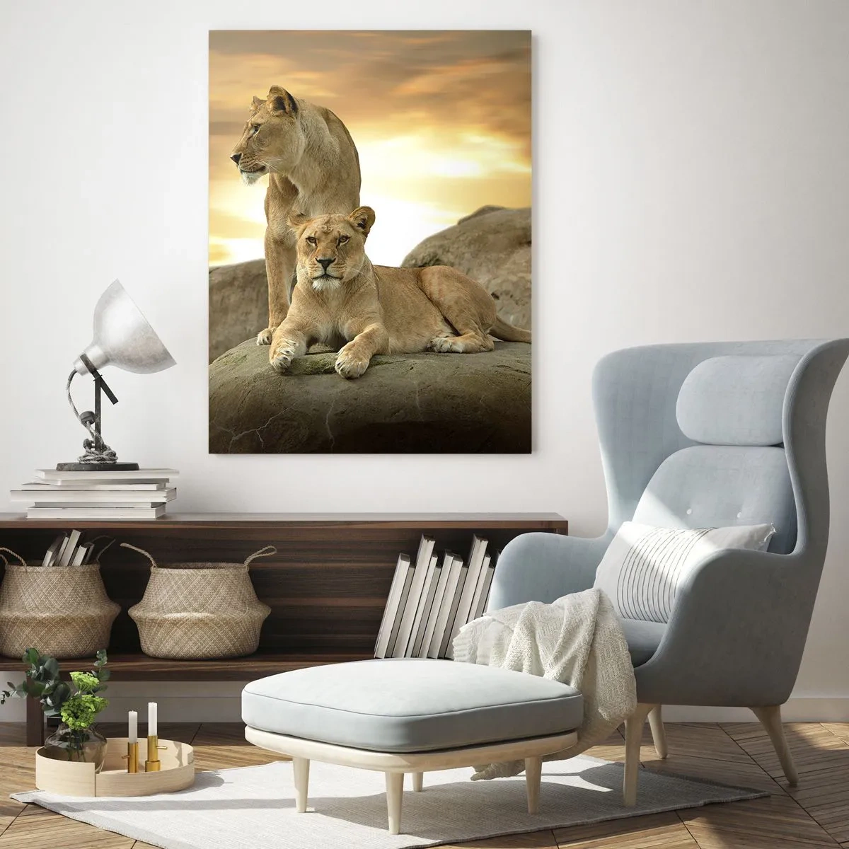 Impression sur verre - Image sur verre - Deux lionnes se reposant sur un rocher au coucher du soleil - 80x120cm - Majesté royale - Décoration murale moderne pour le salon et la chambre ARTTOR