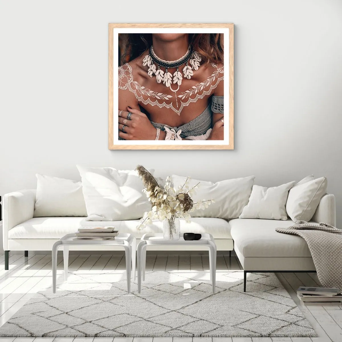 Affiche dans un chêne clair - Poster - Talismans, rituels de la féminité - 40x40 cm