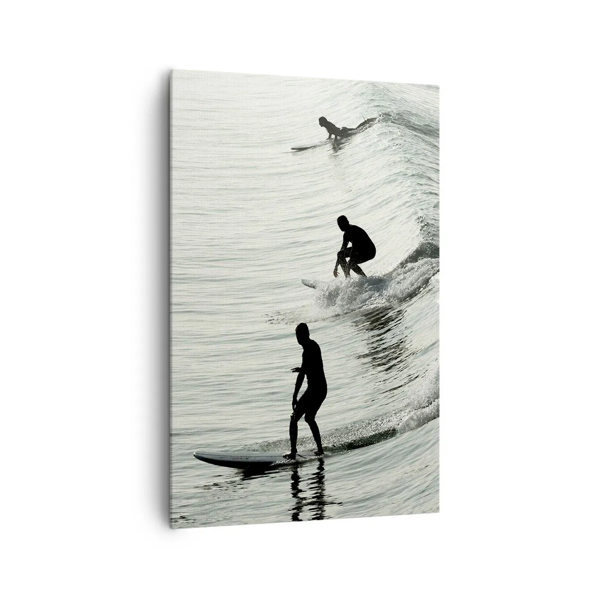 Impression sur toile - Image sur toile - Surfeurs sur les vagues dans une photo monochrome - 80x120cm - A la rencontre de la vague - Décoration murale moderne pour le salon et la chambre ARTTOR