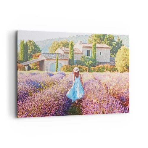 Impression sur toile - Image sur toile - Une femme en robe bleue marchant dans un champ de lavande avec vue sur une maison. - 120x80cm - Fille de la lavande - Décoration murale moderne pour le salon et la chambre ARTTOR