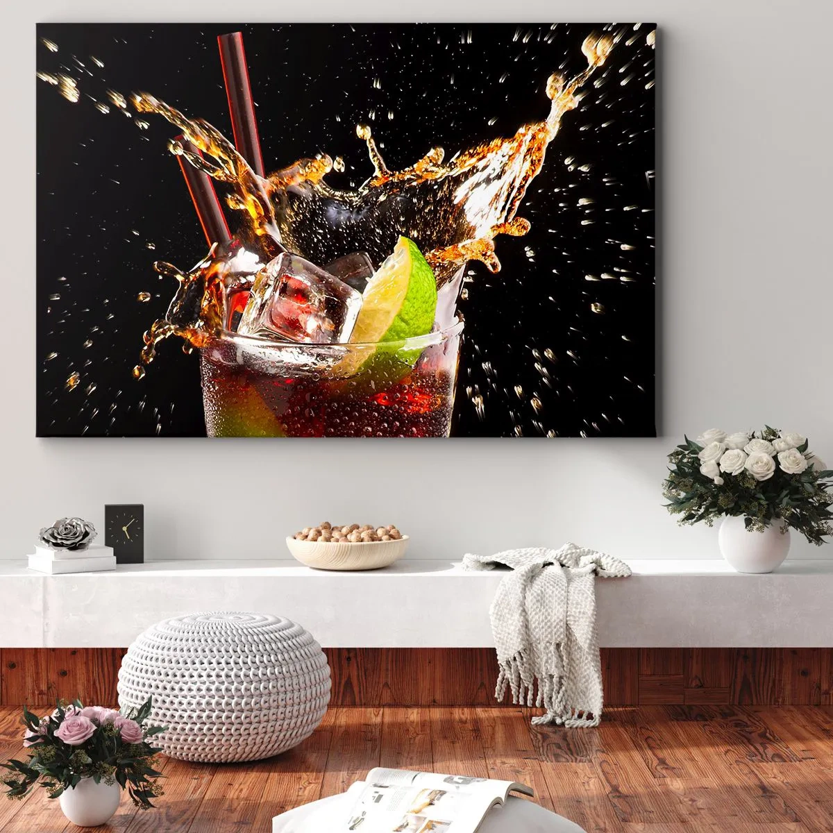 Impression sur toile - Image sur toile - Un verre de boisson, citron vert et glace au moment des éclaboussures dynamiques - 120x80cm - Joie et énergie des couleurs - Décoration murale moderne pour le salon et la chambre ARTTOR