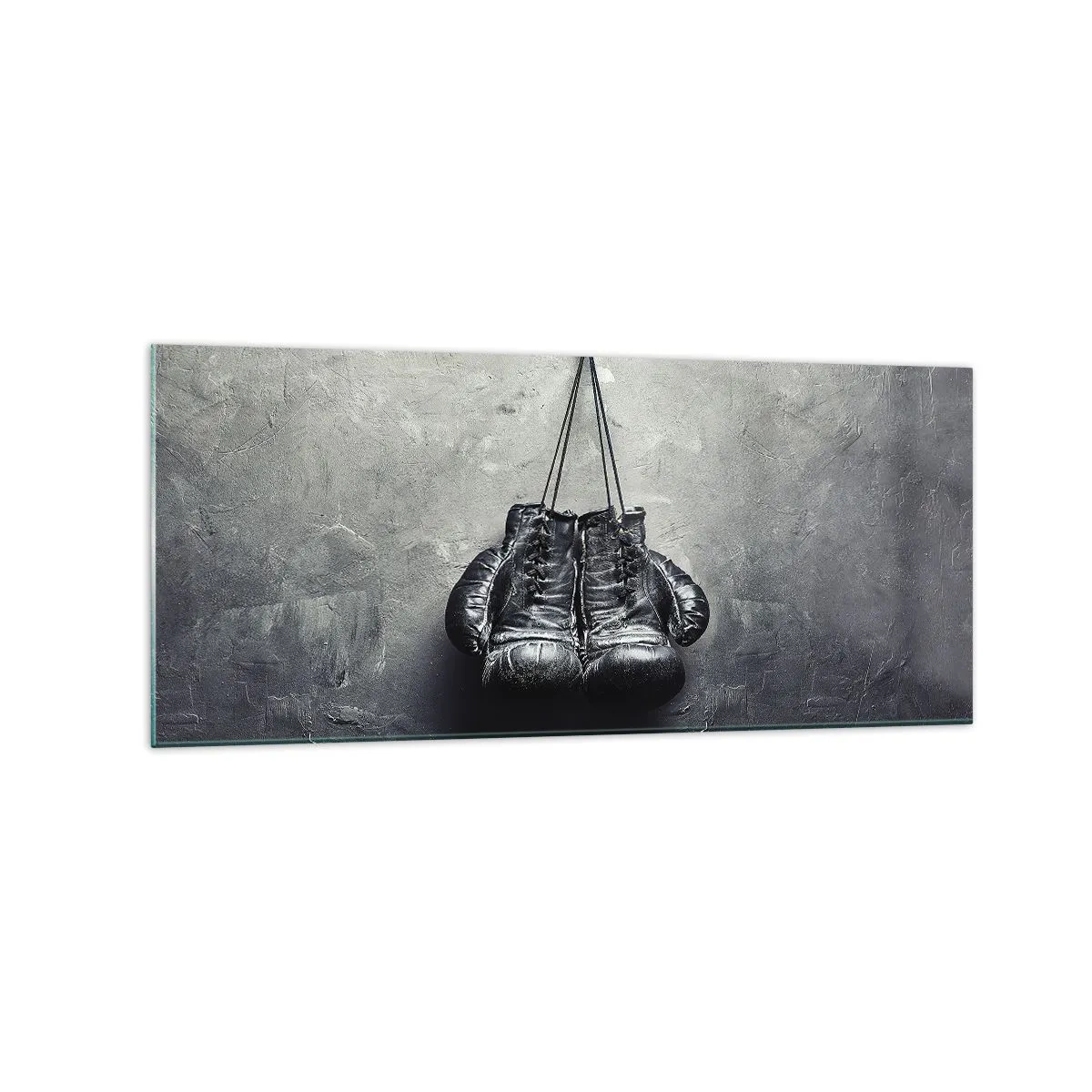 Impression sur verre - Image sur verre - De vieux gants de boxe contre le mur - 120x50cm - Un temps pour se battre et un temps pour la paix - Décoration murale moderne pour le salon et la chambre ARTTOR