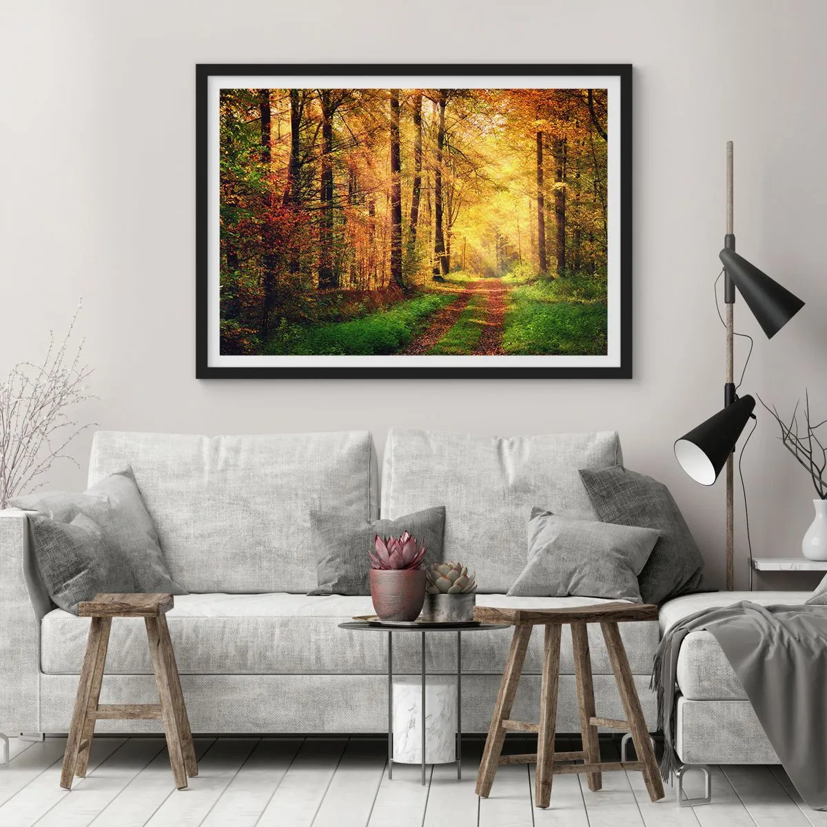 Affiche dans un cadre noir - Poster - Un chemin forestier entouré d'arbres dorés et verts - 100x70cm - Silence d'or en forêt - Décoration murale moderne pour le salon et la chambre ARTTOR