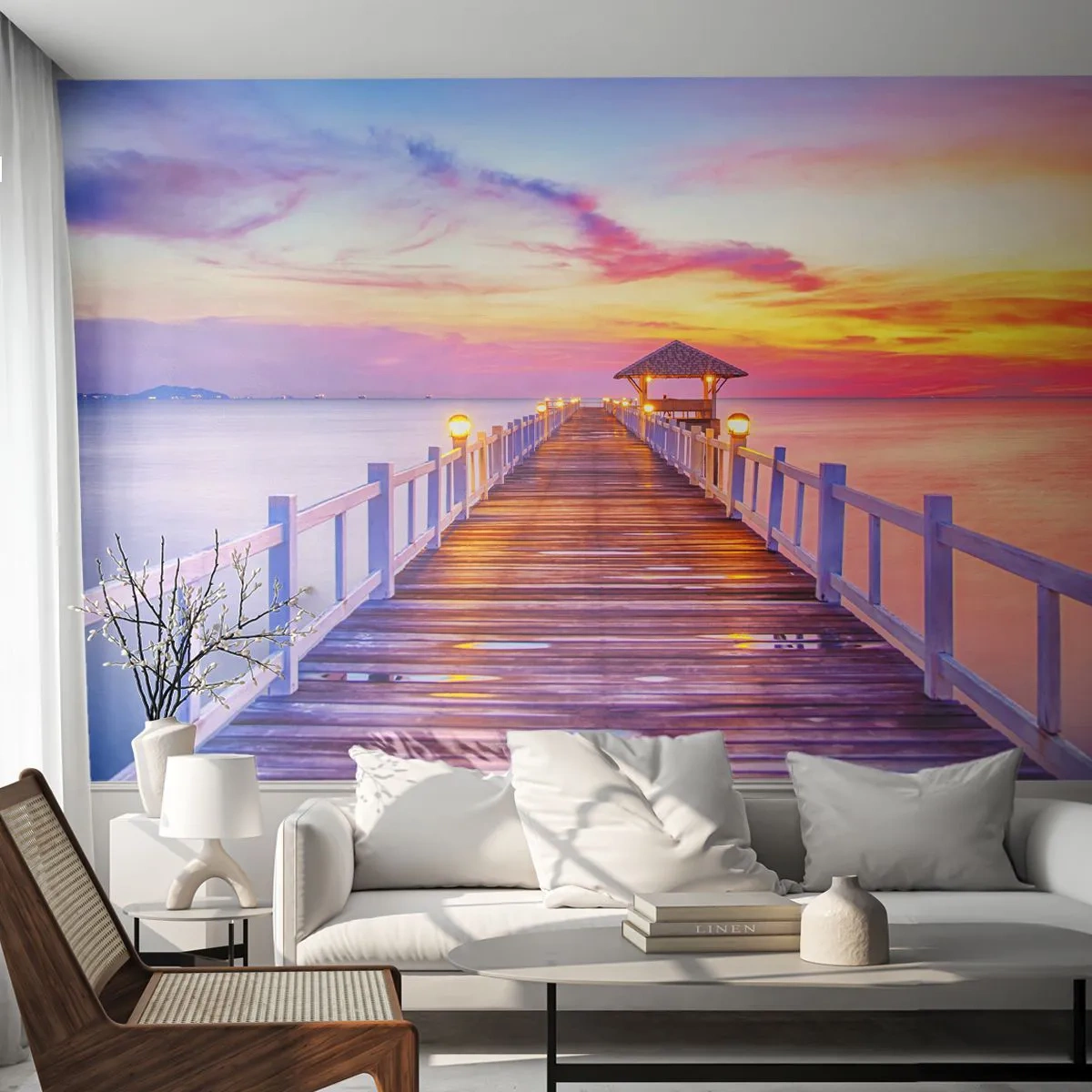 Papier Peint Photo Premium Sand - Jetée en bois sur la mer au coucher du soleil - 100x70cm - Le silence lilas-doré du soir - Décoration murale moderne pour le salon et la chambre ARTTOR