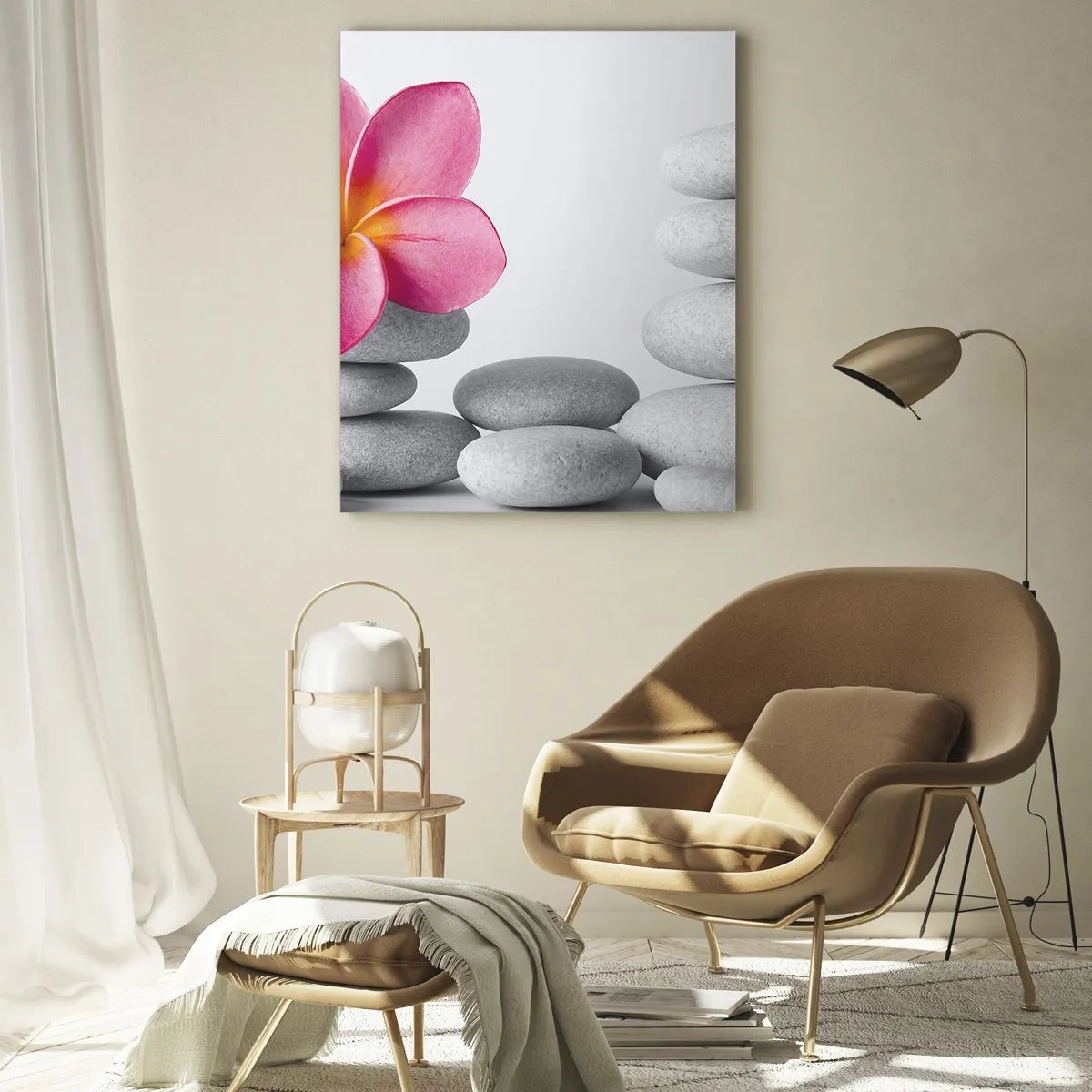 Impression sur verre - Image sur verre - Une fleur rose contre un tas de pierres blanches - 50x70cm - Pierre sur pierre, et sur cette pierre... - Décoration murale moderne pour le salon et la chambre ARTTOR