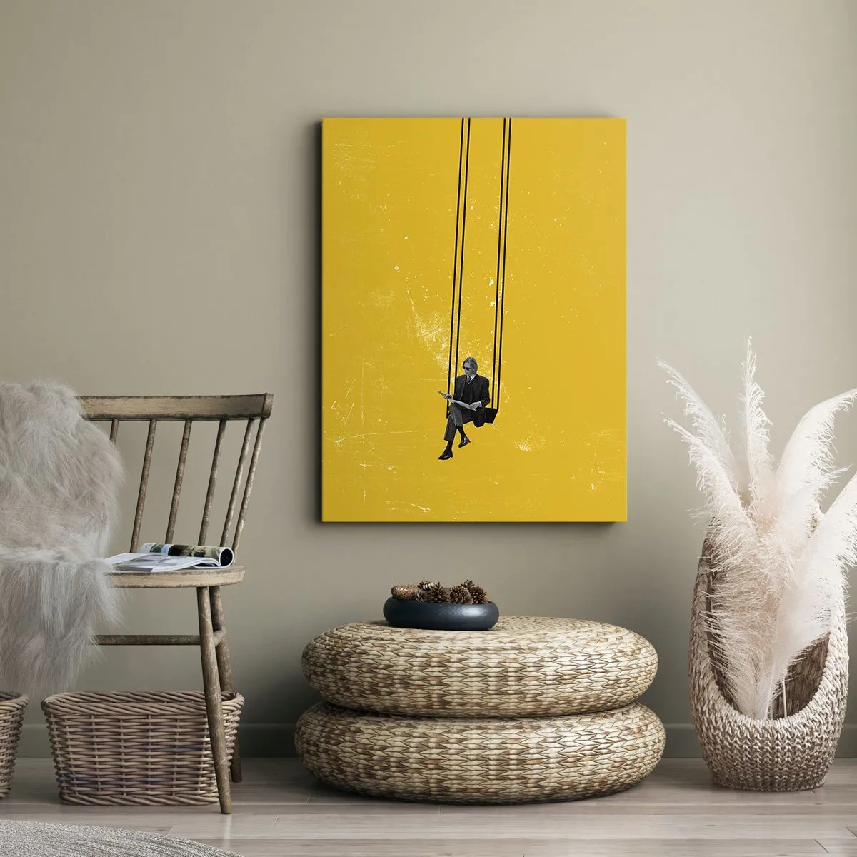 Impression sur toile - Image sur toile - Une personne sur une balançoire sur un fond jaune intense - 80x120cm - Un jour comme tous les jours - Décoration murale moderne pour le salon et la chambre ARTTOR