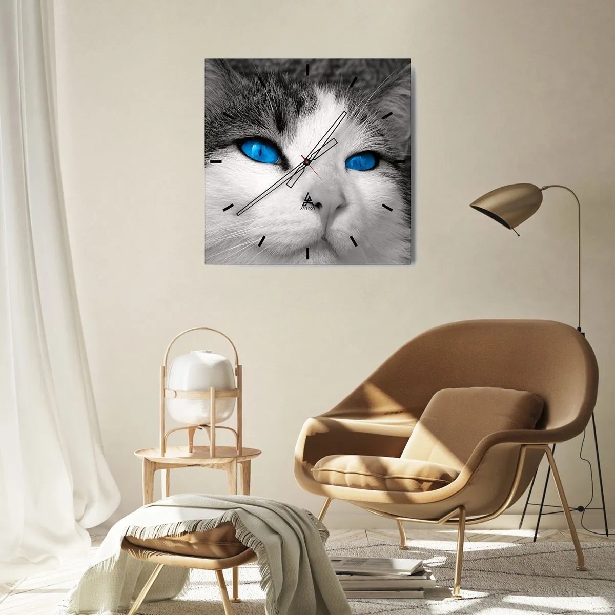 Horloge murale - Pendule murale - Portrait d'un chat aux yeux bleus en noir et blanc - 30x30cm - Yeux bleus inhabituels - Décoration murale moderne pour le salon et la chambre ARTTOR