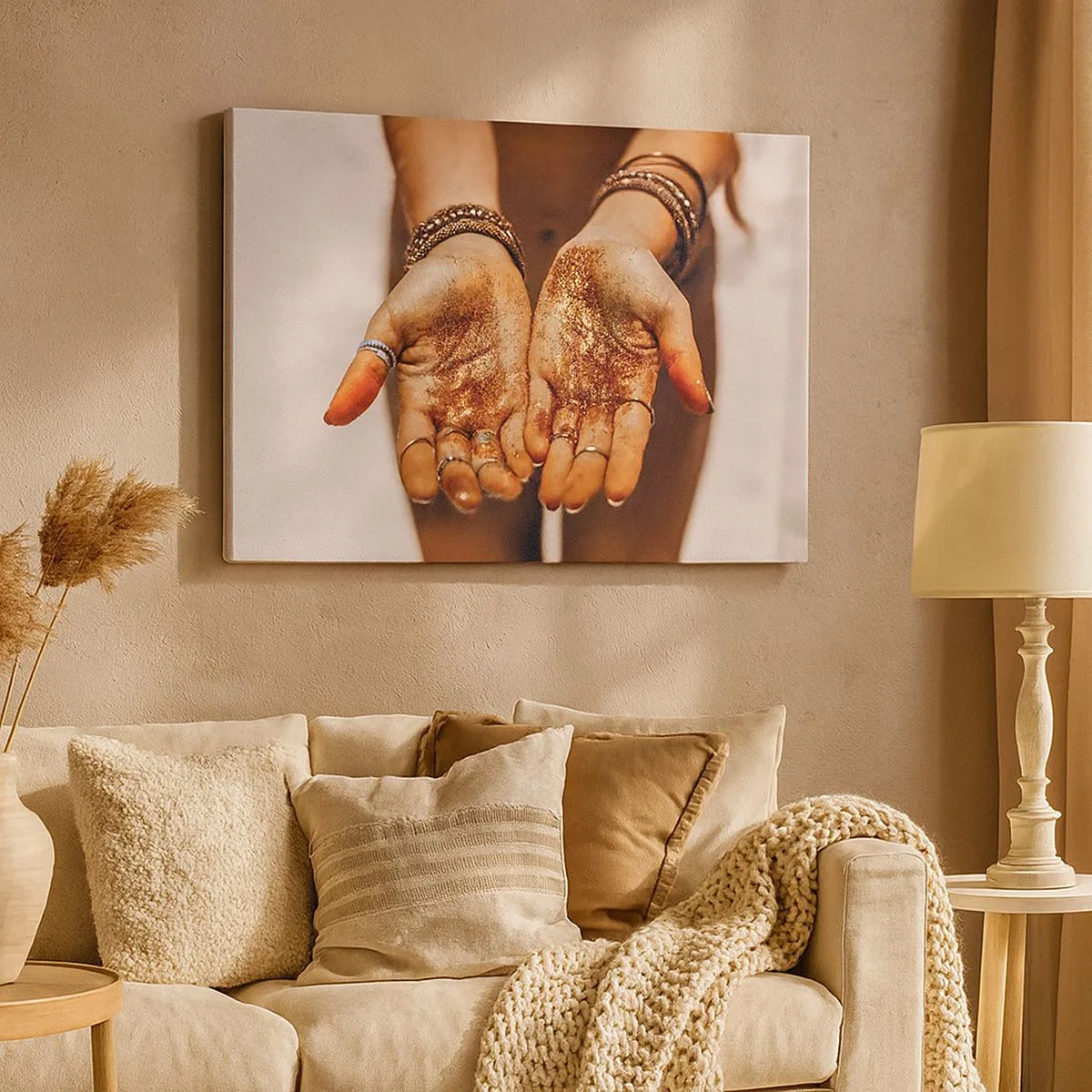 Impression sur toile - Image sur toile - Gros plan des mains avec des paillettes dans des tons chauds - 70x50cm - Un don pour vous - Décoration murale moderne pour le salon et la chambre ARTTOR