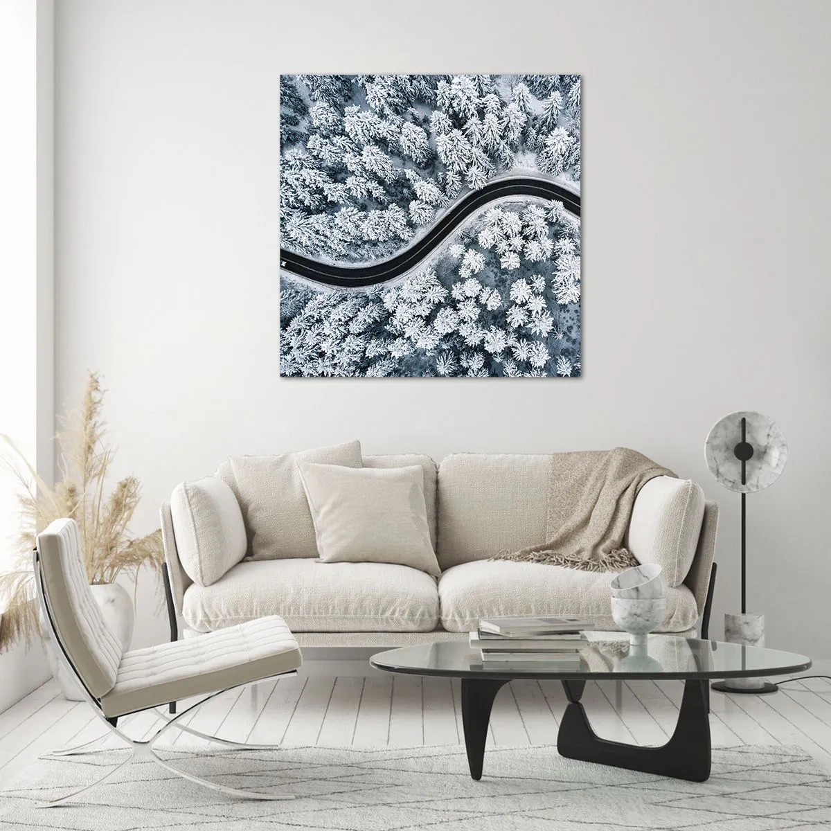 Impression sur verre - Image sur verre - À travers une forêt d'hiver - 70x70 cm