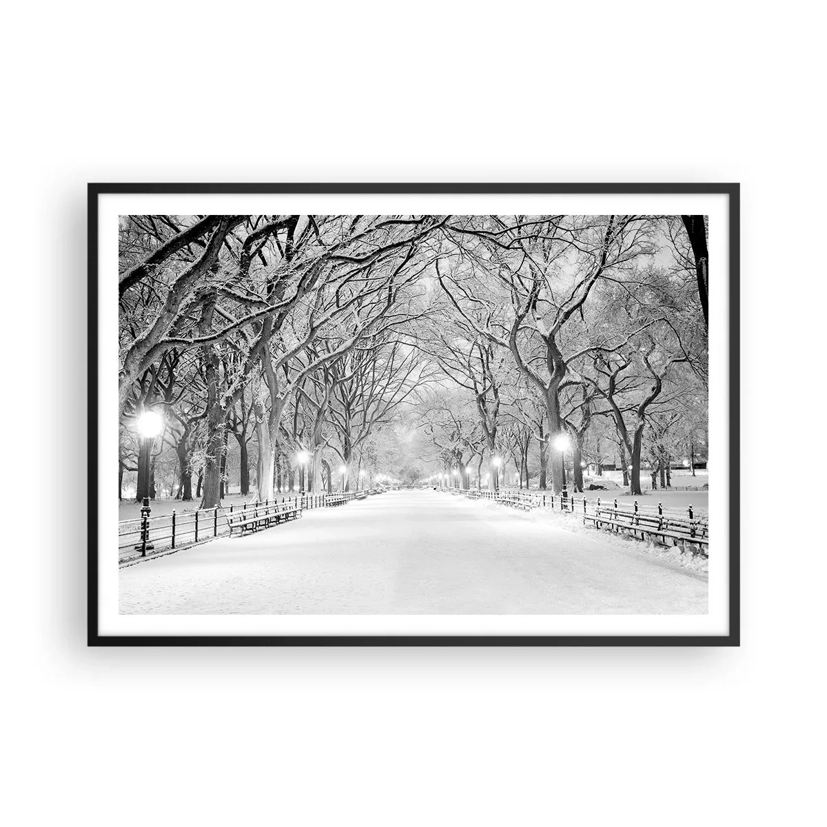 Affiche dans un cadre noir - Poster - Une allée d'hiver avec des arbres enneigés en monochrome - 100x70cm - Les quatres saisons – l’hiver - Décoration murale moderne pour le salon et la chambre ARTTOR