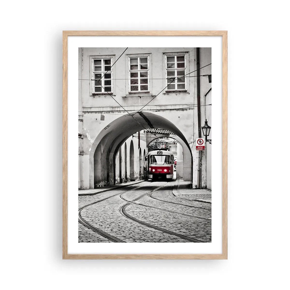Affiche dans un chêne clair - Poster - Dans le labyrinthe de la ville - 50x70 cm