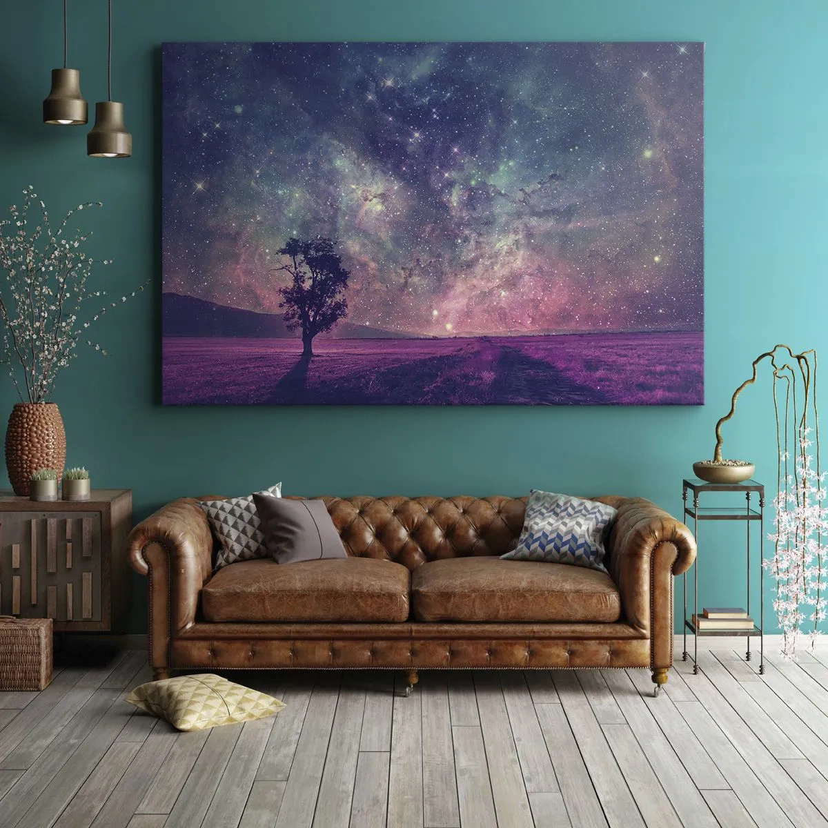 Impression sur toile - Image sur toile - Un arbre contre un ciel étoilé aux couleurs violettes et bleues - 70x50cm - Sous un ciel magique - Décoration murale moderne pour le salon et la chambre ARTTOR