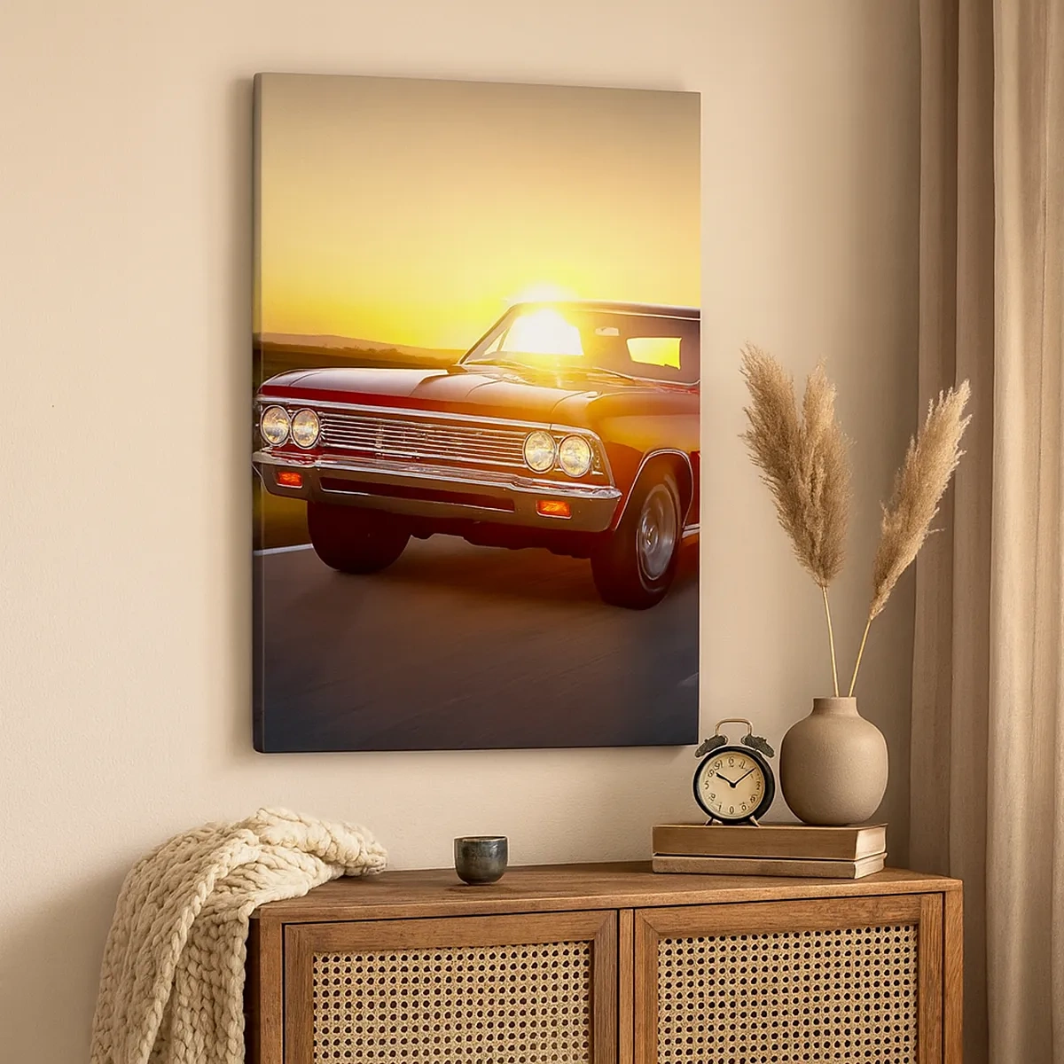 Impression sur toile - Image sur toile - Une voiture rouge au soleil couchant sur une route ouverte - 50x70cm - Le désir est de couleur rouge - Décoration murale moderne pour le salon et la chambre ARTTOR