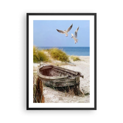 Affiche dans un cadre noir - Poster - Un vieux bateau sur la plage avec des mouettes en arrière-plan - 50x70cm - Bain de vent - Décoration murale moderne pour le salon et la chambre ARTTOR