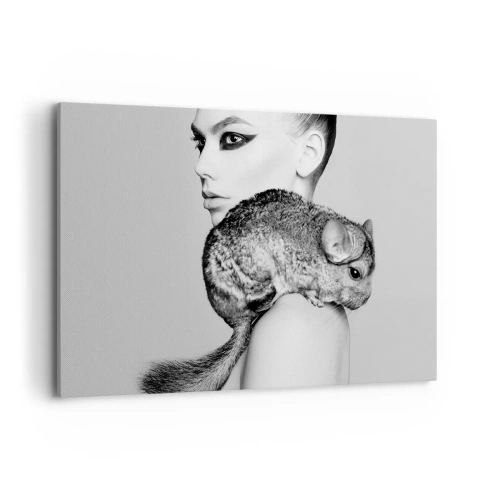 Impression sur toile - Image sur toile - Femme stylisée avec un chinchilla dans une élégante composition en noir et blanc - 100x70cm - Dame au chinchilla - Décoration murale moderne pour le salon et la chambre ARTTOR