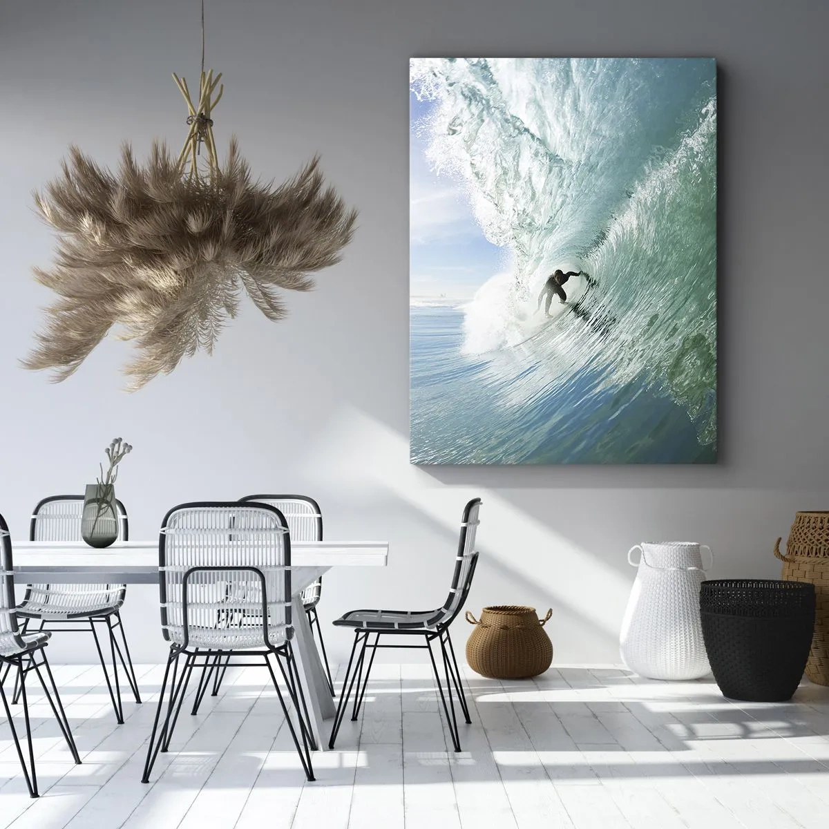 Impression sur toile - Image sur toile - Un surfeur chevauchant une vague au soleil contre un ciel bleu - 70x100cm - Toujours sur la vague - Décoration murale moderne pour le salon et la chambre ARTTOR