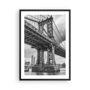 Affiche dans un cadre noir - Poster - Un pont en noir et blanc sur fond de paysage urbain - 50x70cm - Au coeur de la ville - Décoration murale moderne pour le salon et la chambre ARTTOR