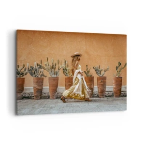 Impression sur toile - Image sur toile - Une femme dans un style bohème avec des pots de cactus en arrière-plan. - 100x70cm - Style hippie - Décoration murale moderne pour le salon et la chambre ARTTOR