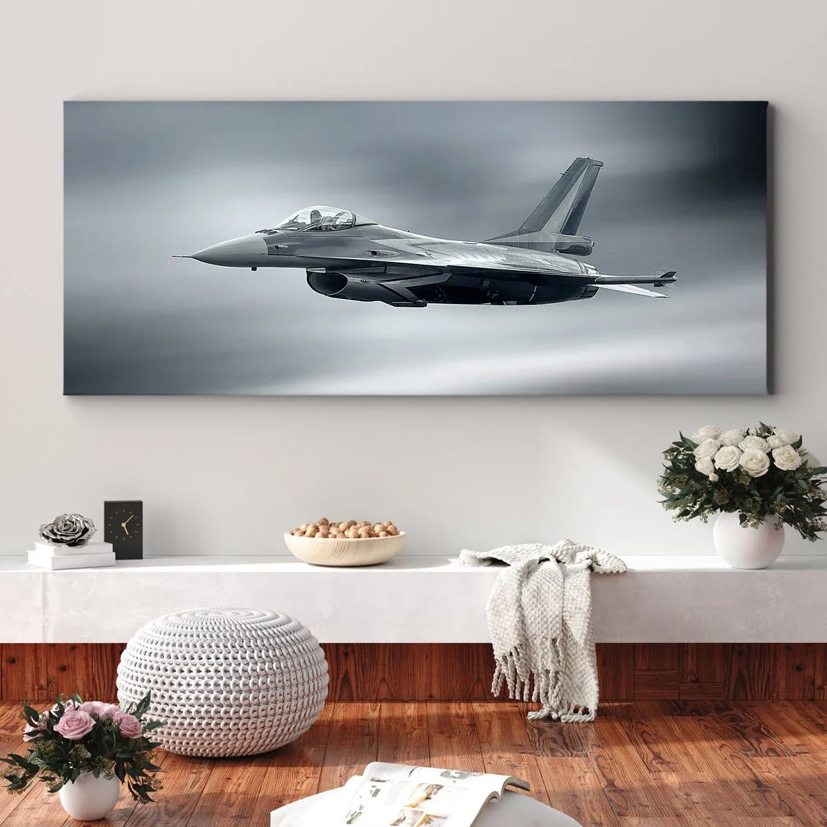Impression sur toile - Image sur toile - Un avion de chasse en vol contre un ciel nuageux - 120x50cm - Acceptez-vous le défi? - Décoration murale moderne pour le salon et la chambre ARTTOR