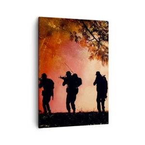 Impression sur toile - Image sur toile - Silhouettes de soldats dans la forêt contre le ciel orange - 50x70cm - … Tous pour un. - Décoration murale moderne pour le salon et la chambre ARTTOR