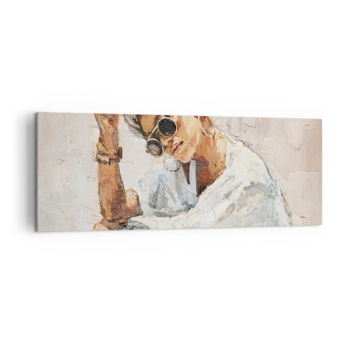 Impression sur toile - Image sur toile - Portrait d'une femme portant des lunettes de soleil contre un mur clair - 140x50cm - Portrait en plein soleil - Décoration murale moderne pour le salon et la chambre ARTTOR