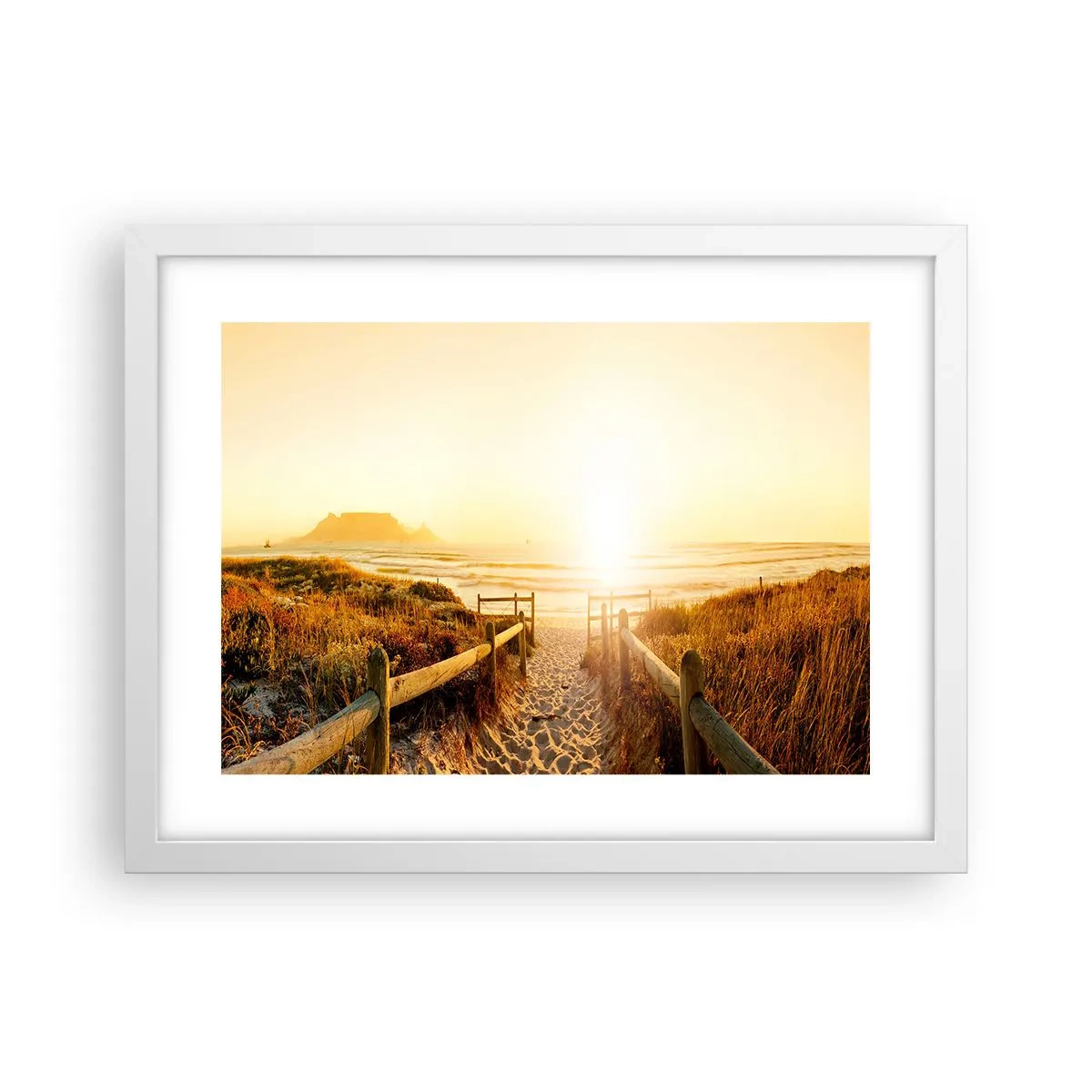 Affiche dans un cadre blanc - Poster - A travers la dune, vers le soleil - 40x30 cm