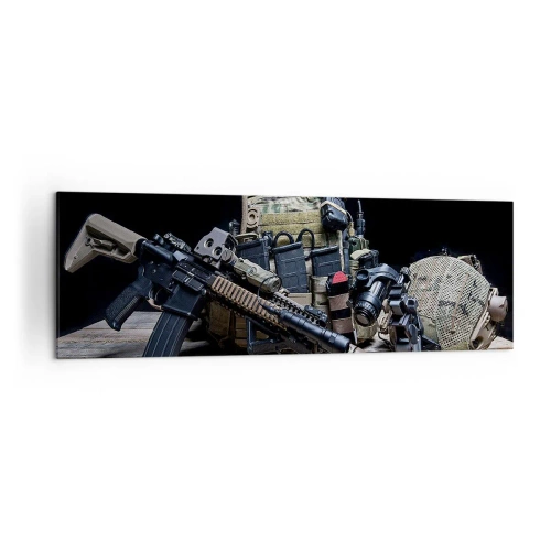 Impression sur toile - Image sur toile - Équipement tactique avec un fusil sur une table en bois - 160x50cm - Se reposer! - Décoration murale moderne pour le salon et la chambre ARTTOR