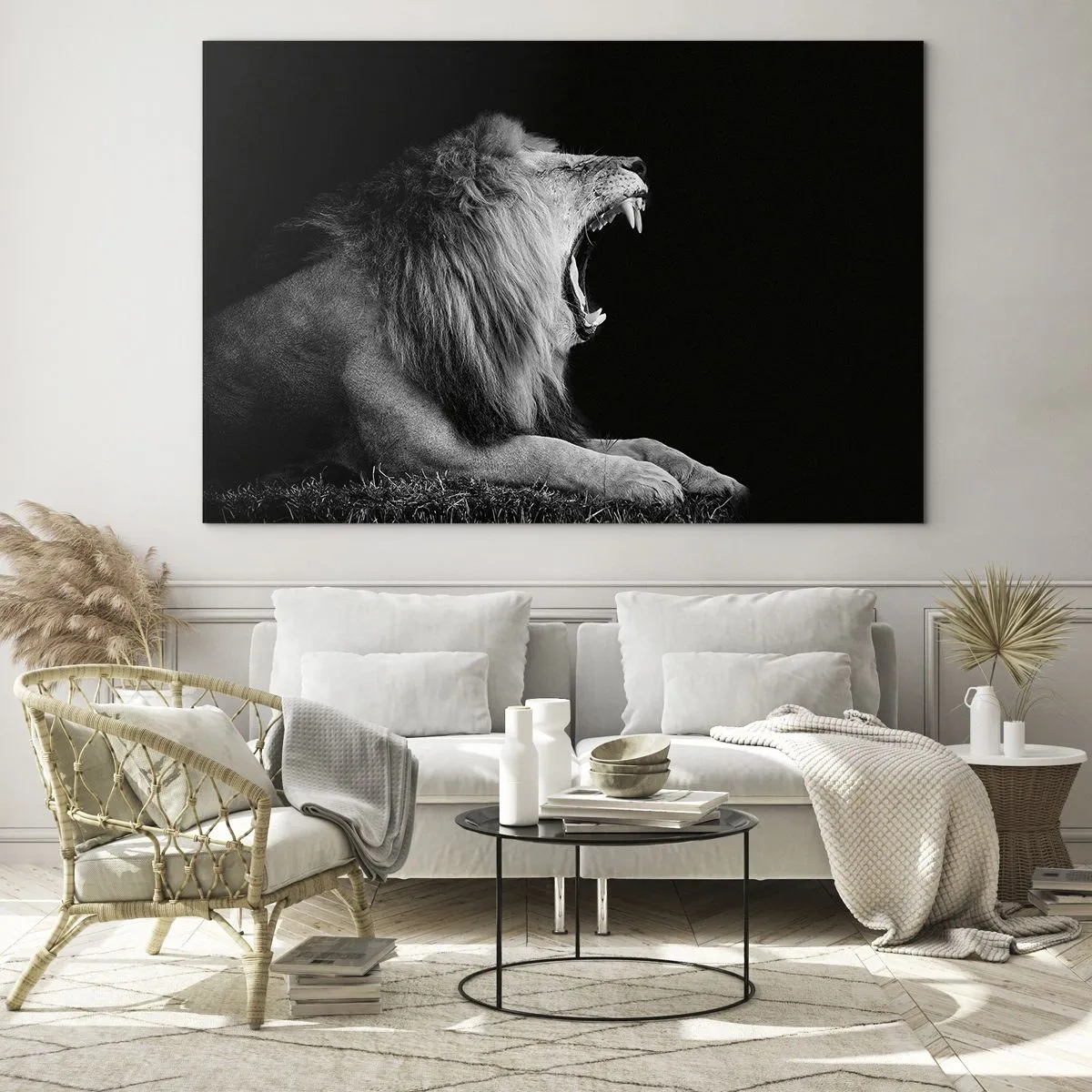Impression sur verre - Image sur verre - Portrait noir et blanc d'un lion rugissant contre une ombre - 120x80cm - Sans aucun doute - Décoration murale moderne pour le salon et la chambre ARTTOR