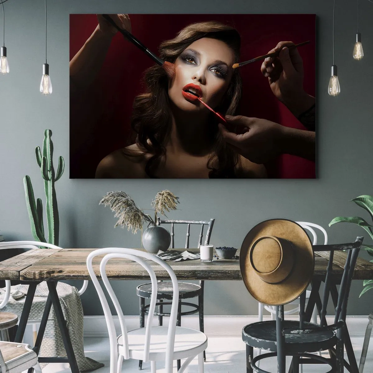 Impression sur toile - Image sur toile - Portrait élégant d'une femme se maquillant sur un fond sombre - 120x80cm - Belle rêveuse - Décoration murale moderne pour le salon et la chambre ARTTOR