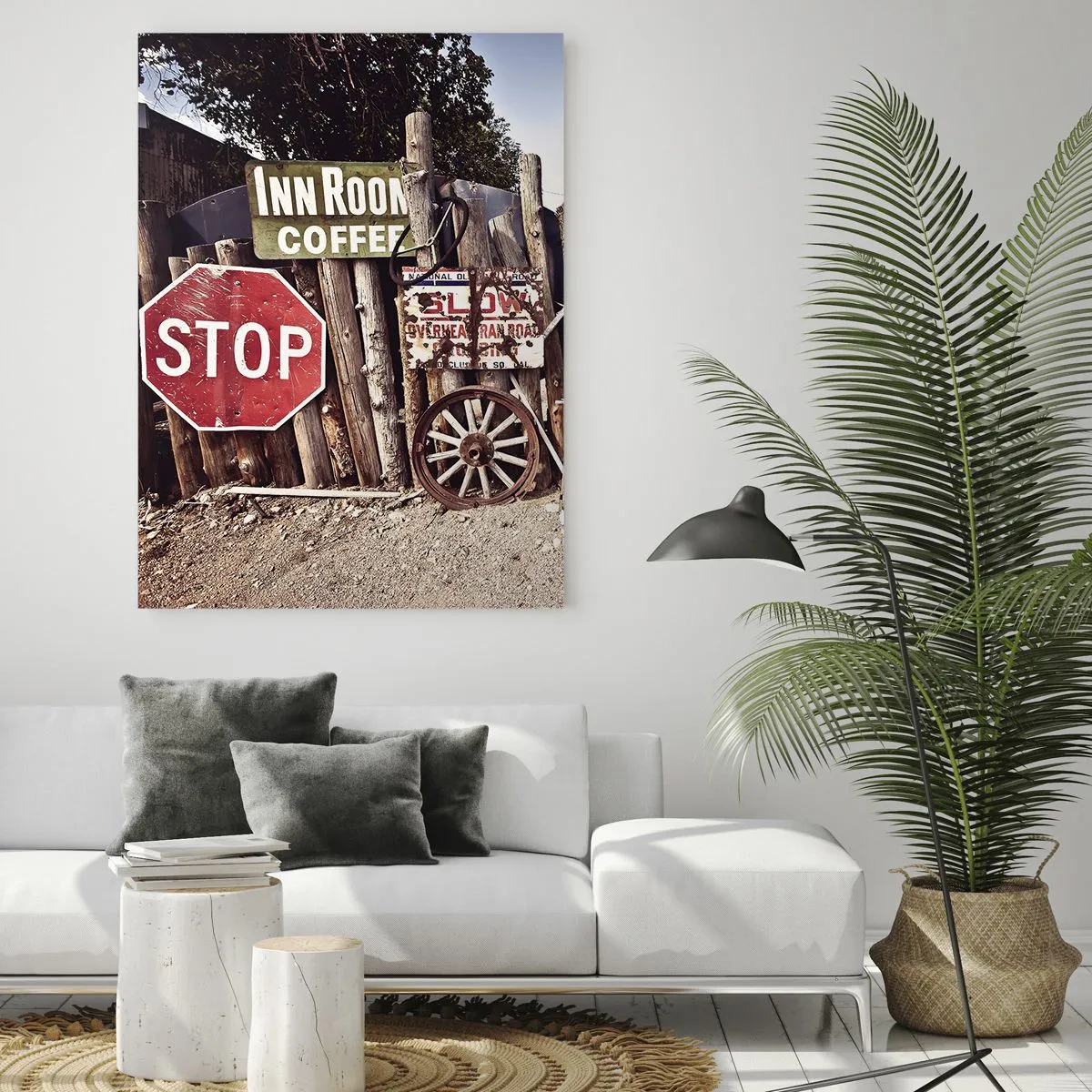 Impression sur verre - Image sur verre - Décorations rustiques avec des panneaux et une roue sur la clôture - 70x100cm - Et le temps s'est arrêté - Décoration murale moderne pour le salon et la chambre ARTTOR